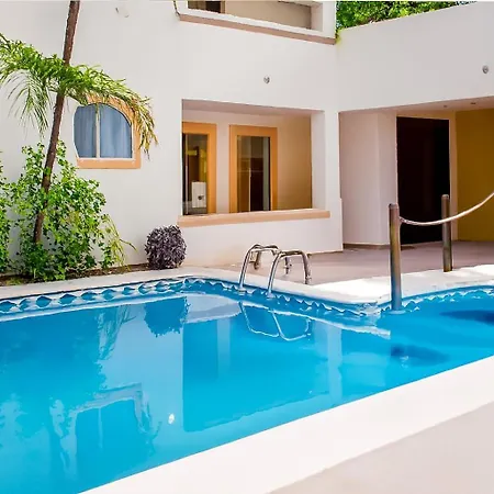 Modern Condo, Just Steps To Mamitas Beach & 5Th