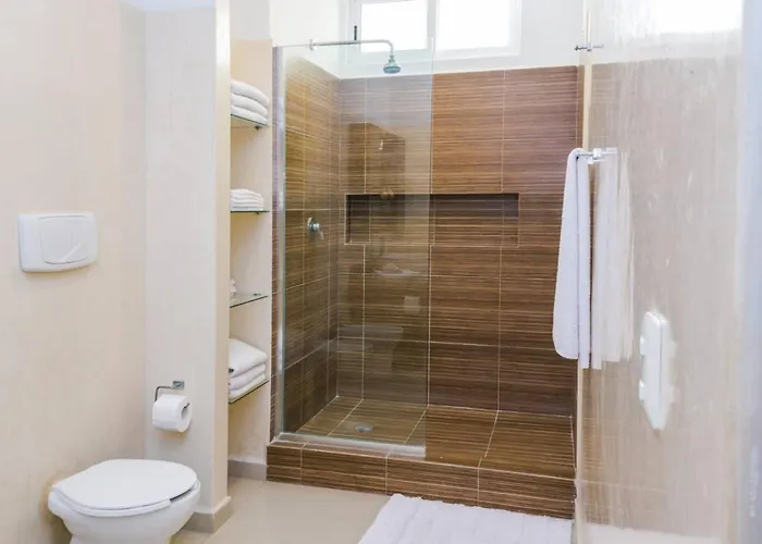 Modern Condo, Just Steps To Mamitas & 5th Apartamento Playa del Carmen