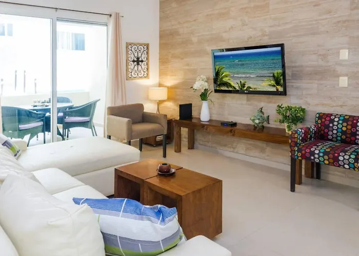 Modern Condo, Just Steps To Mamitas & 5th Apartamento Playa del Carmen
